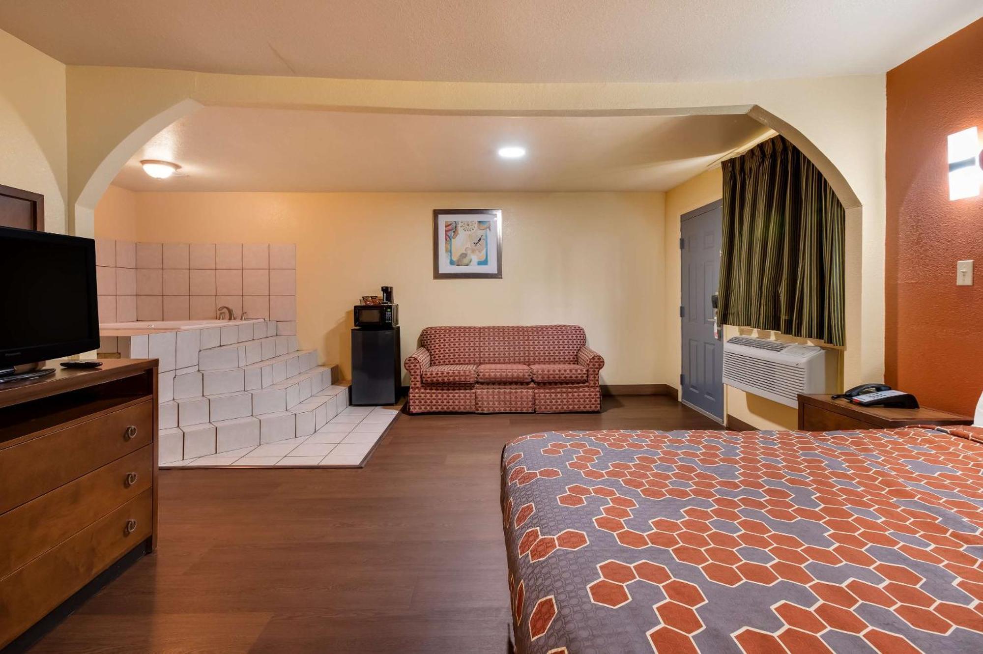 Rodeway Inn & Suites East นิวออร์ลีนส์ ภายนอก รูปภาพ
